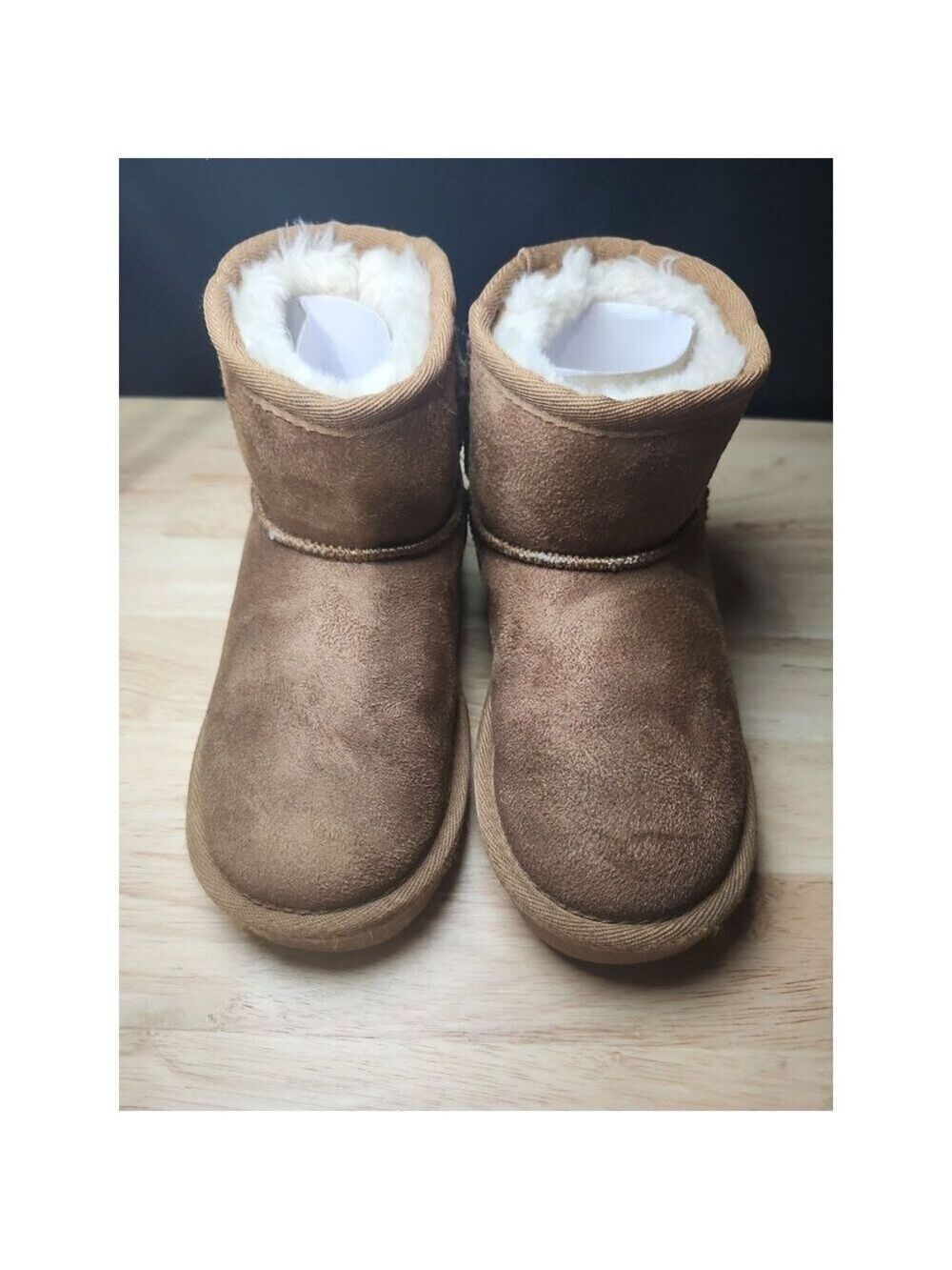 Dream paris Kids US 11 (used- need to clean sole)